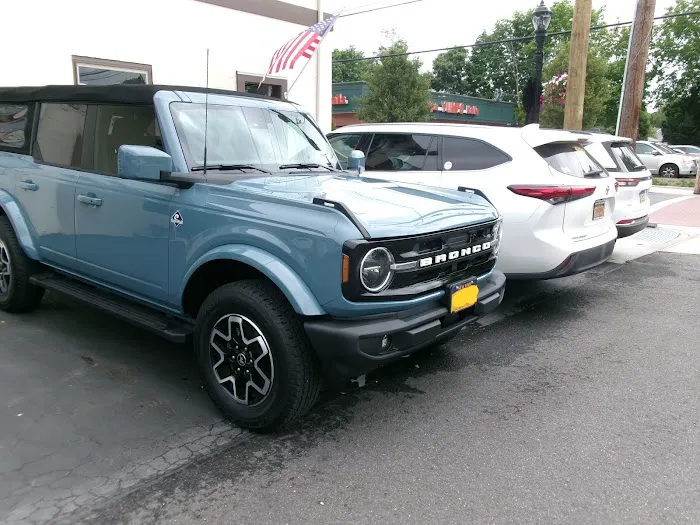 Dowling Brothers Auto Body Inc 5