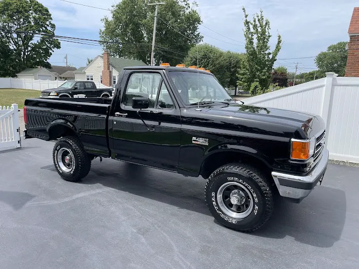 BIG n' Littles Auto Body 7