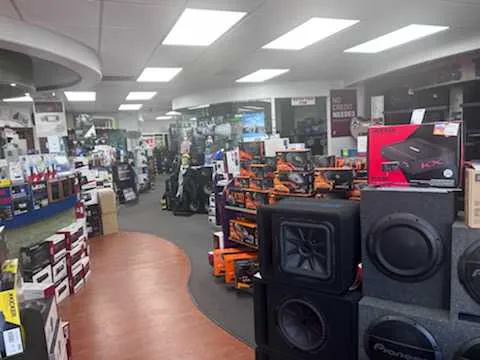 Avenue Sound 7