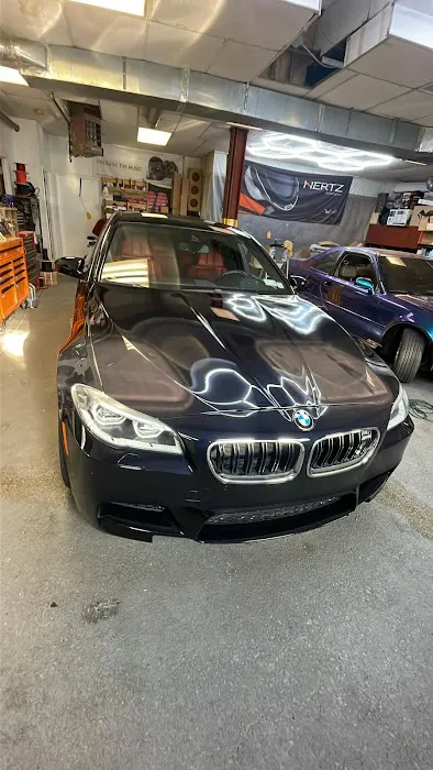 TNA CUSTOM AUTO 9