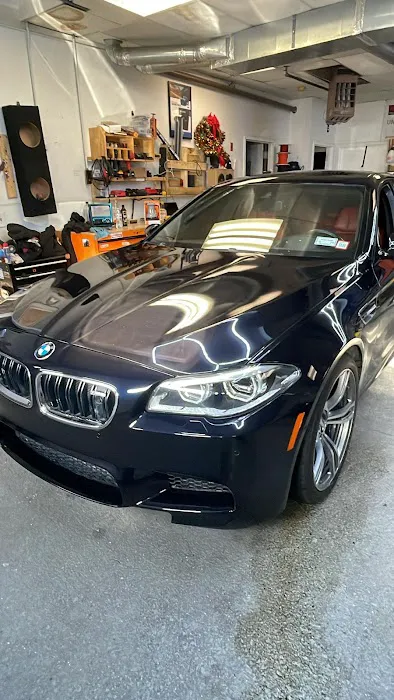 TNA CUSTOM AUTO 8
