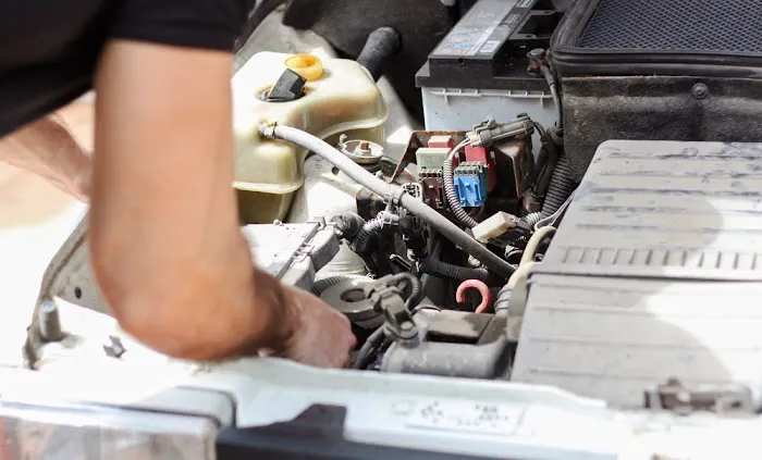 Bob's Auto Repair Service 0
