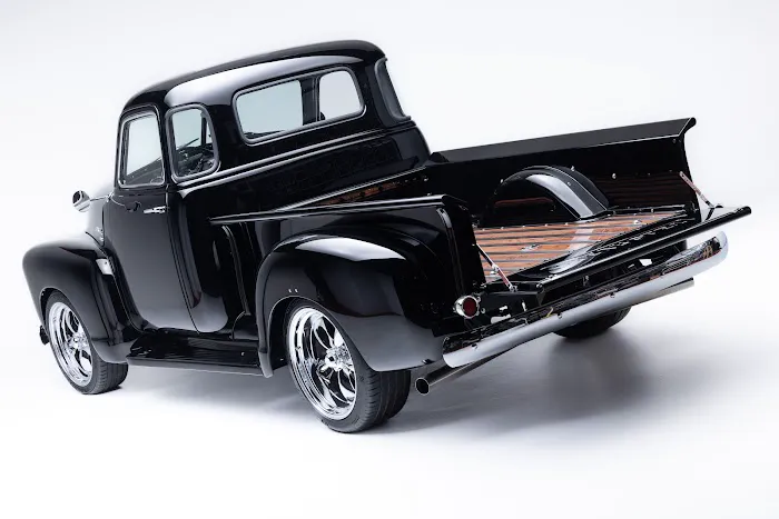 1945 Speed and Custom 8