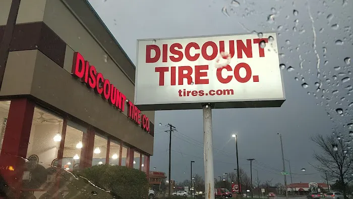 Discount Tire 0