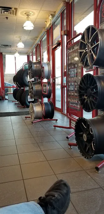 Discount Tire 0