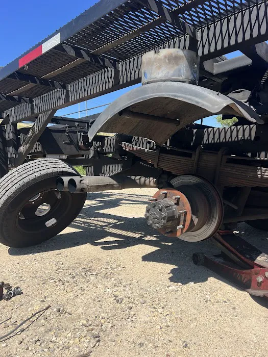 Garage Truck and Trailer repair LLC 5