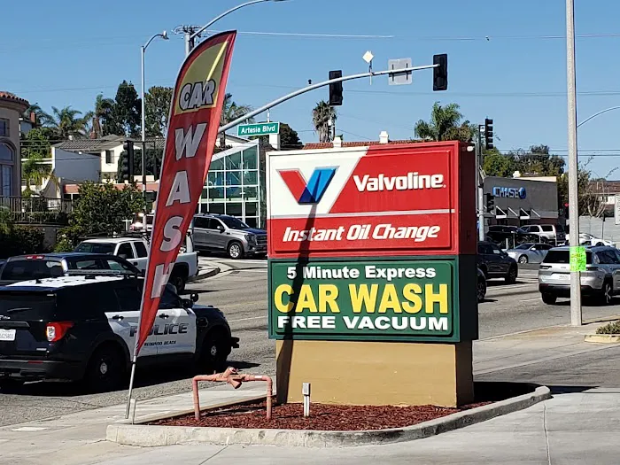 Valvoline Instant Oil Change 3
