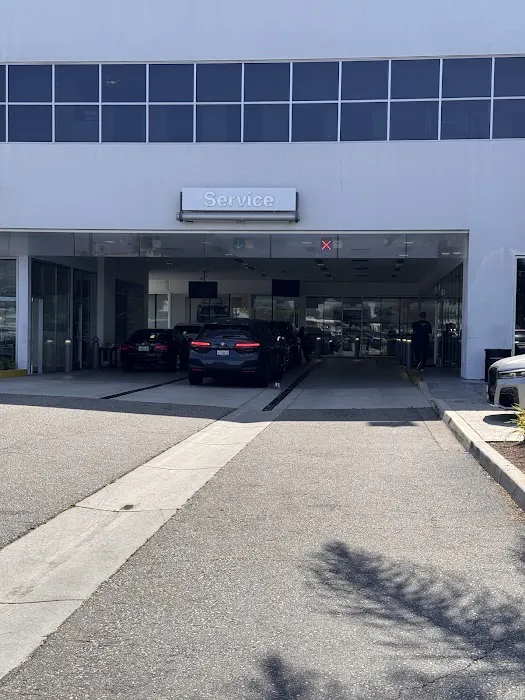 Volvo Cars South Bay Service Center 2