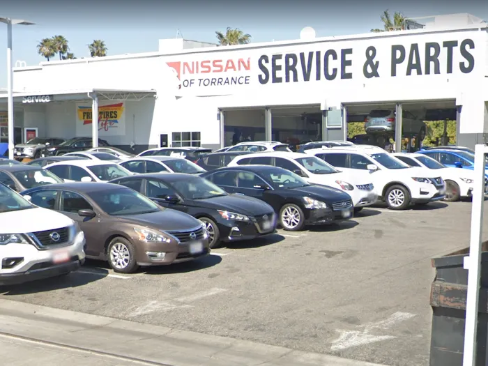 Nissan of Torrance Service 9