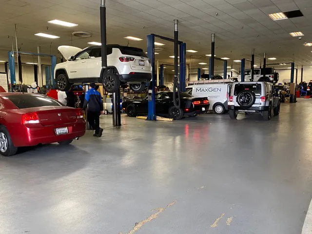 Chrysler Dodge Jeep Ram Service Center 3