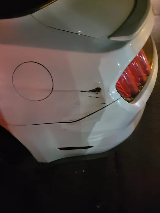 JR Auto Collision Center 9