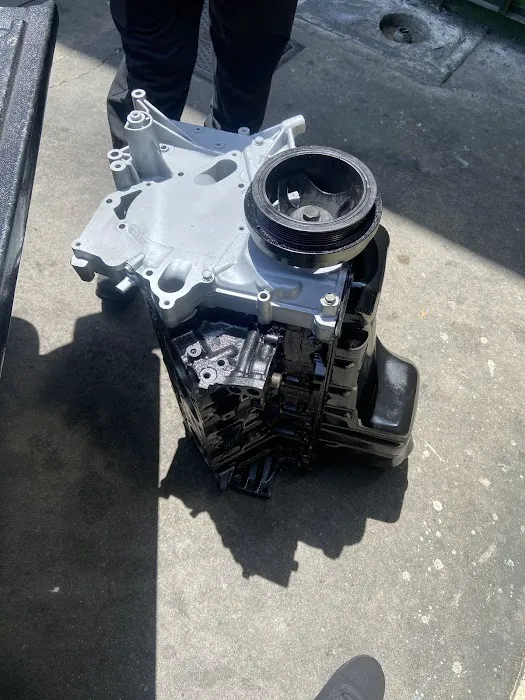 Riveras auto repair & servicio de grúa 7