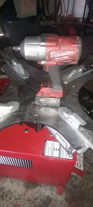 Alberto's road service 0