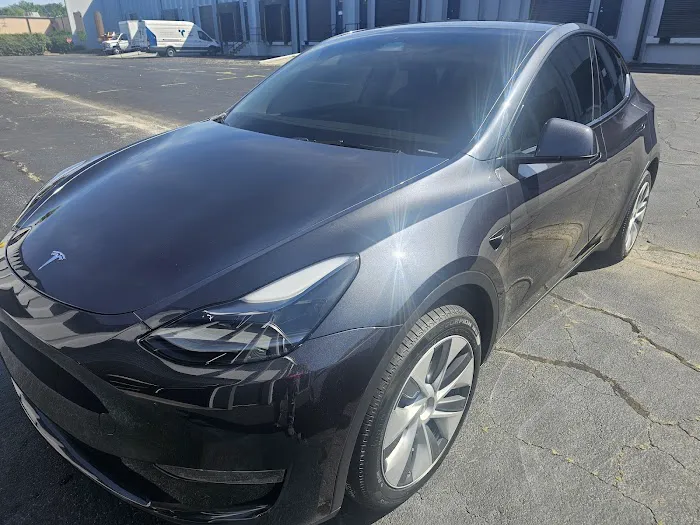 Ridinfresh- Headliner Repair, Mobile Window Tinting, Ceramic Coating, Tint School 1