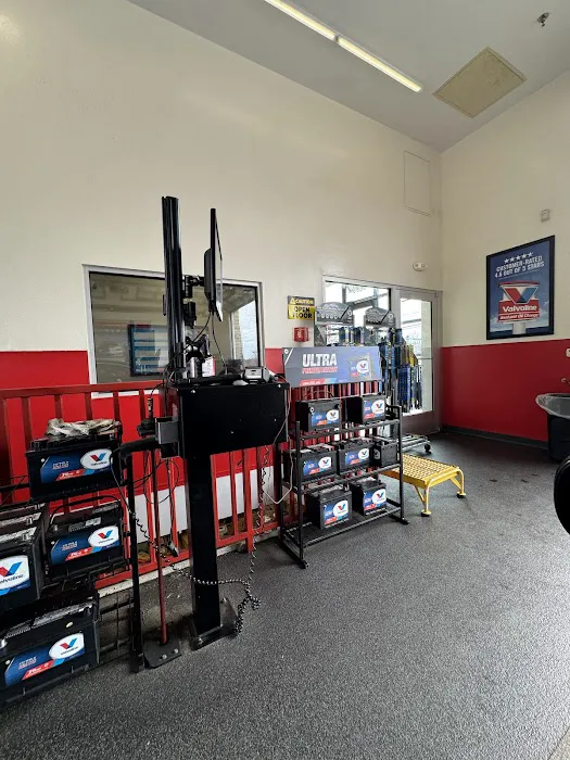 Valvoline Instant Oil Change 3