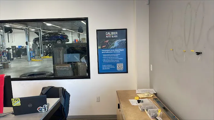 Caliber Auto Glass 0