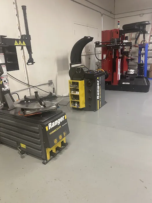 Formula 1 Autobody LLC 5