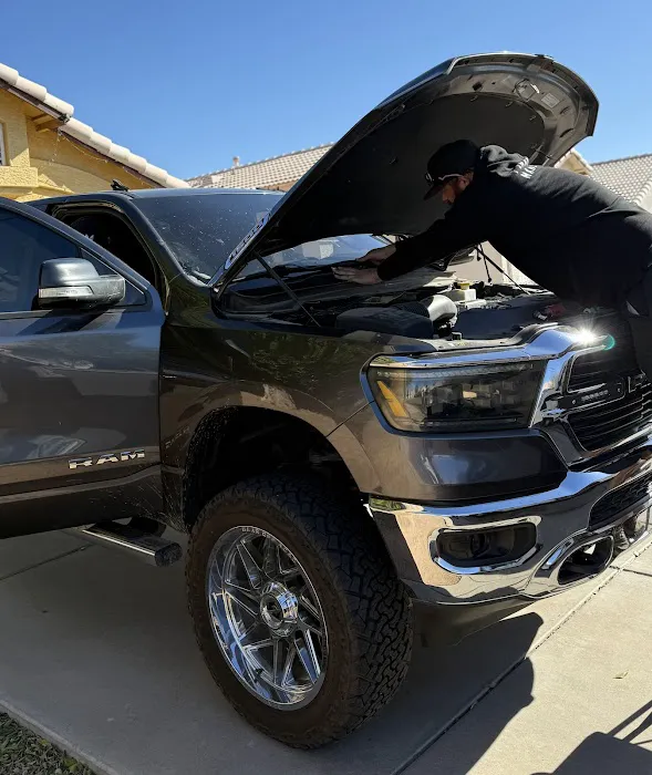 Caliber Auto Glass 0