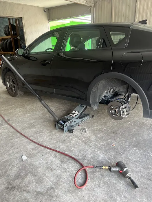 Hahn's Tire Outlet 8