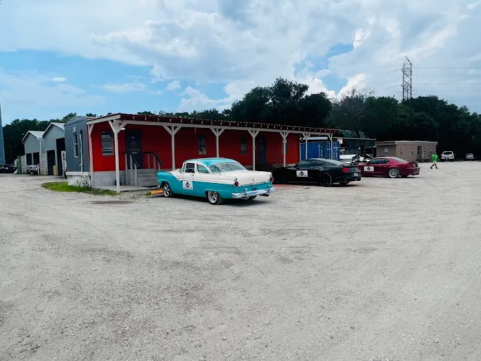 Castellano Complete Auto Service 0