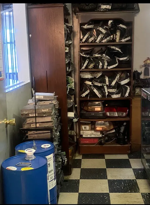 Orniel’s used auto parts 2