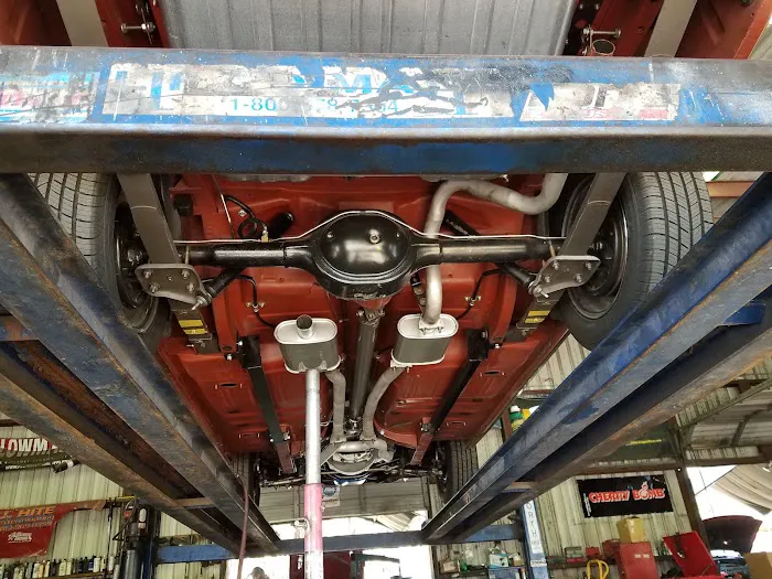 Foster's Auto & Truck 8