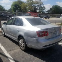 Lake Auto Sales & Repair ico