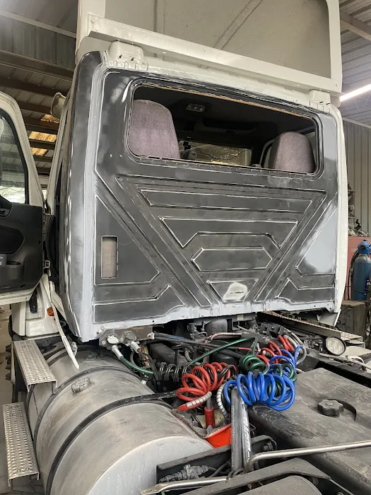 All American Sleeper Truck Body Repair & Parts 9