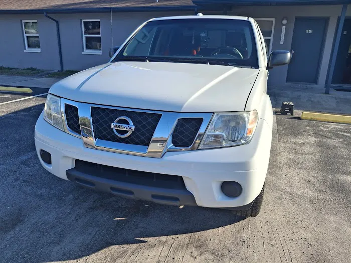 Waldy's 24/7 Towing & Collision 2