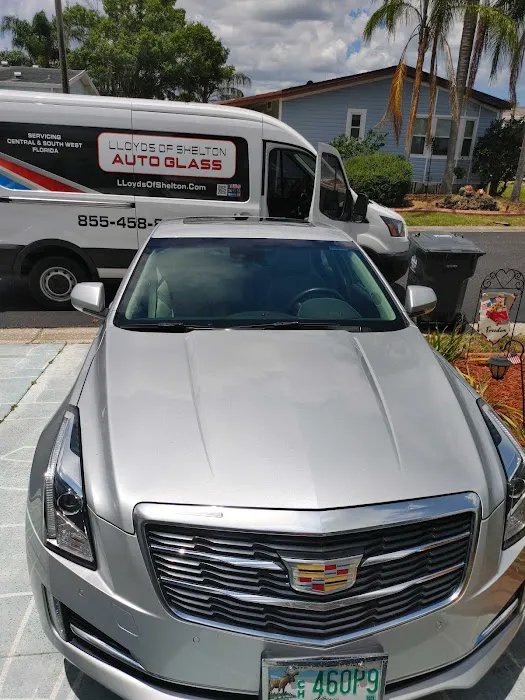 Lloyd’s Of Shelton Auto Glass 7
