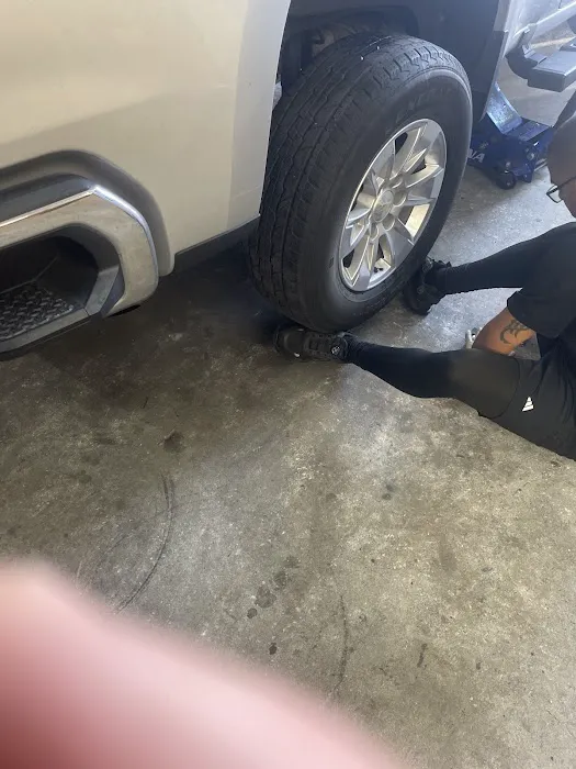 ER Auto Service 5