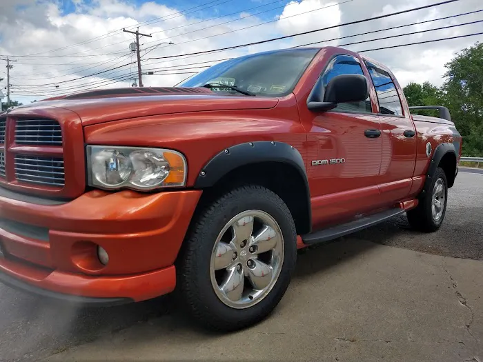 Sullivan Tire Commercial Truck Center 0