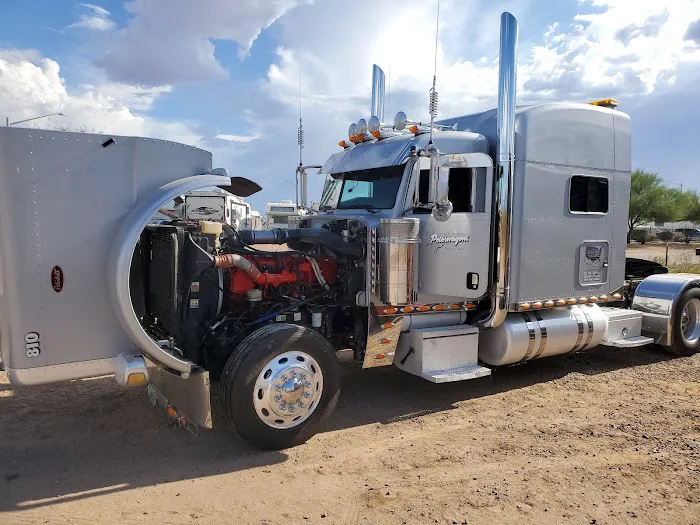 Top Notch Roadside - Tucson AZ Mobile Truck & Trailer Repair 1
