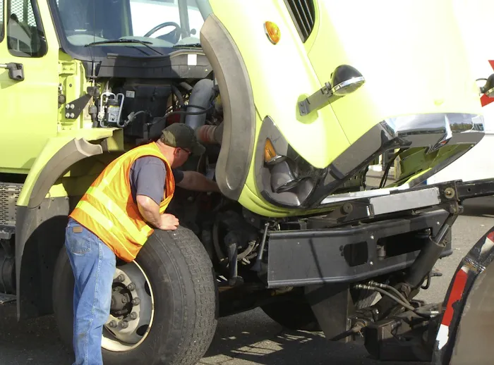 Tucson Mobile Truck & Trailer Truck Repair 4