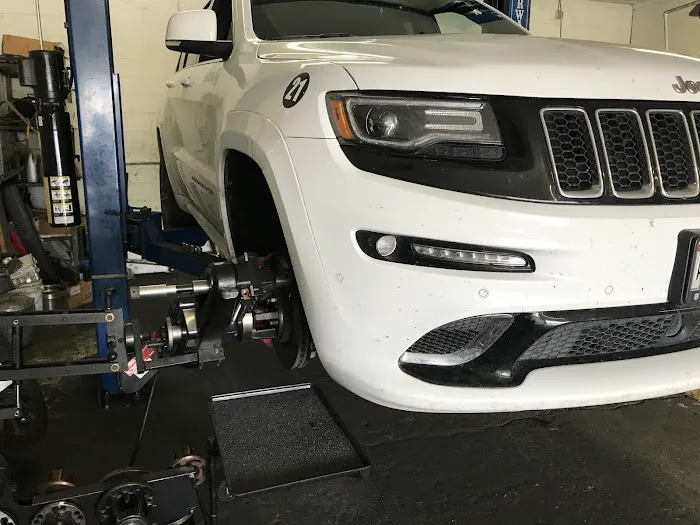 Godis Auto Repair 8