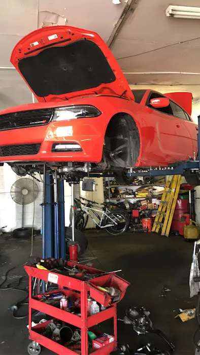 Godis Auto Repair 7