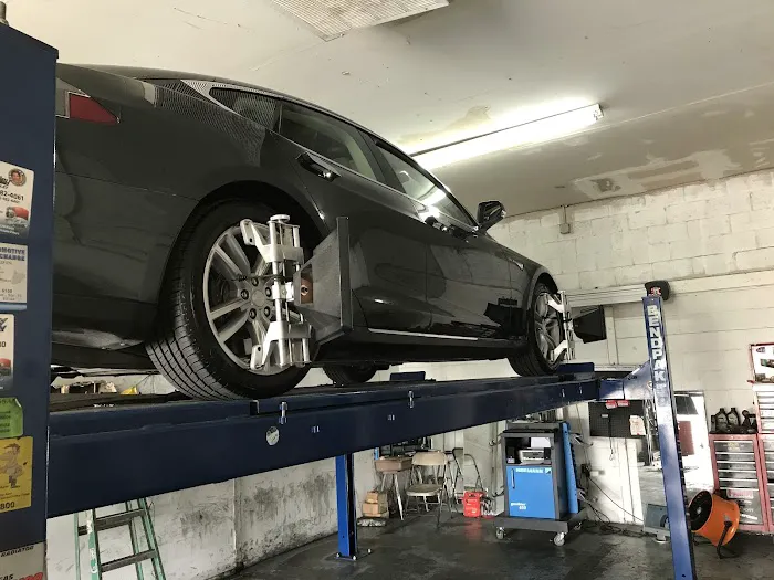 Godis Auto Repair 4