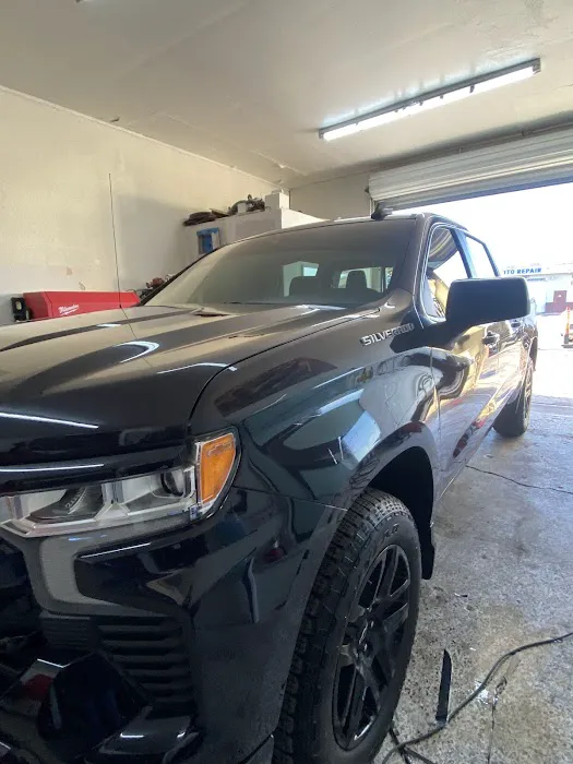 Castaneda Window tint Auto Glass & repairs 7