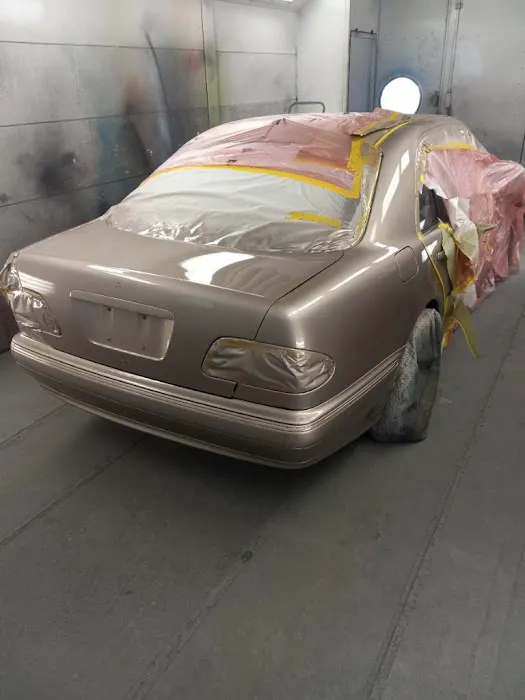 Maaco Auto Body Shop & Painting 2