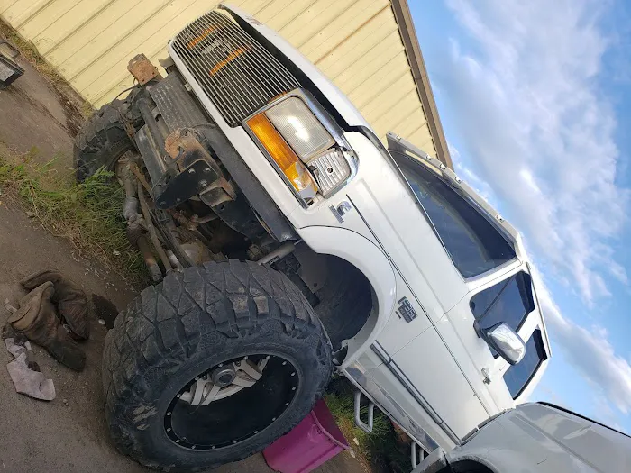 America's Truck and Trailer Repair 5
