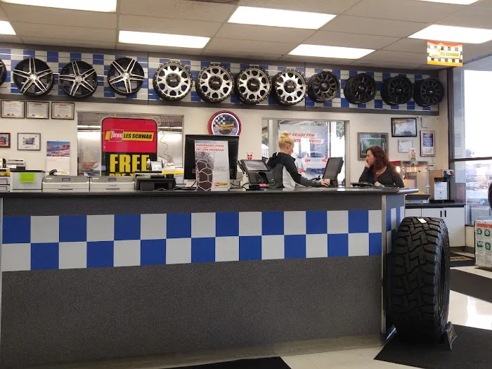 Les Schwab Tire Center 6