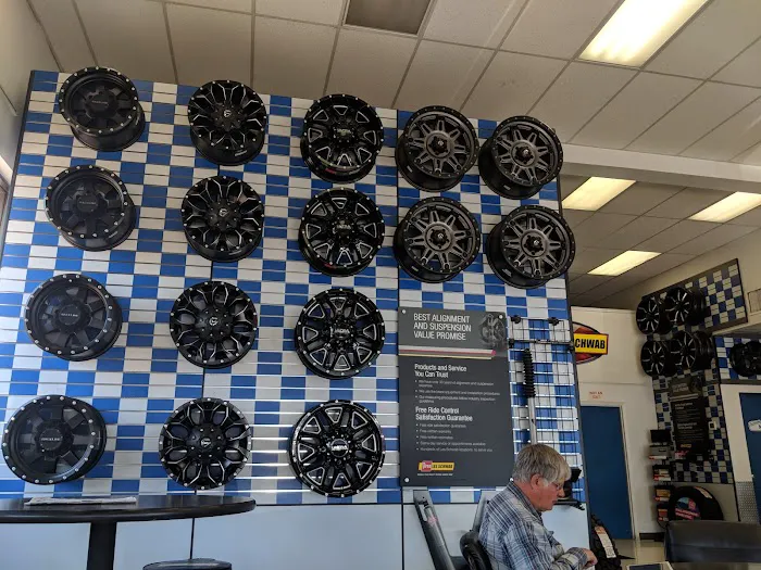 Les Schwab Tire Center 4