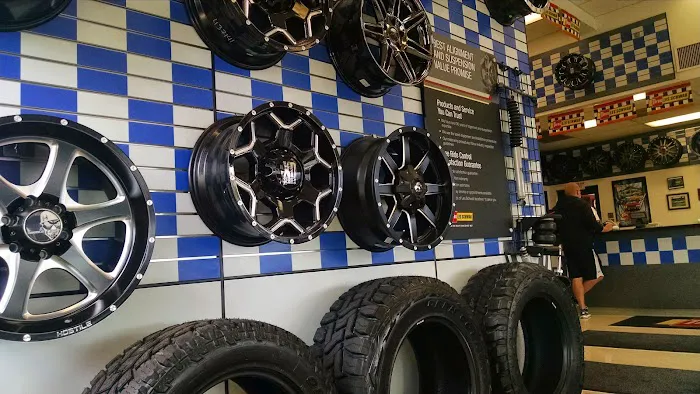 Les Schwab Tire Center 7