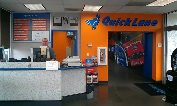 Quicklane Tire & Auto Center of Keizer 4