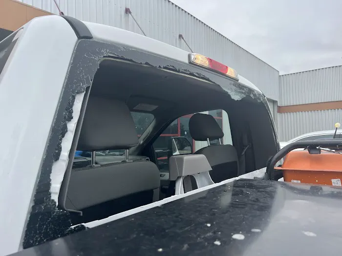 Rich's Auto Glass 1
