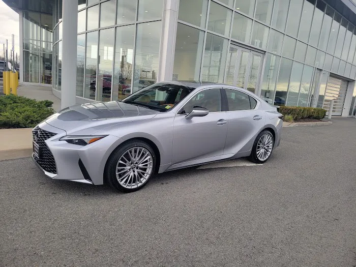 Lexus of Orange County Service Center 2