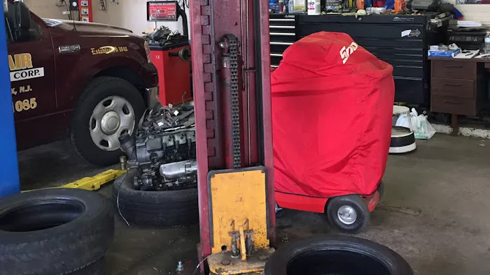 Universal Auto Service 1