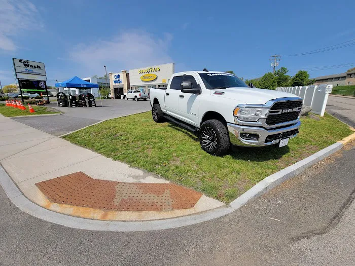 Dolson Auto & Tire 0