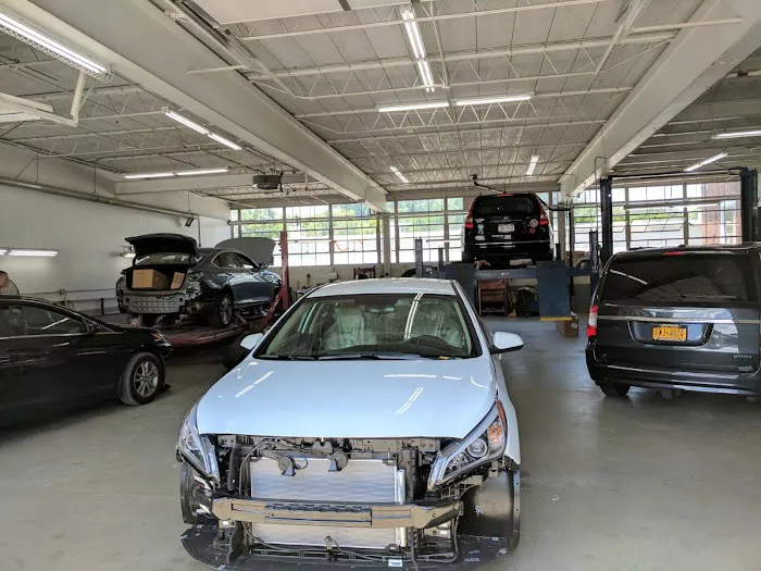 Suresky Collision Center 4