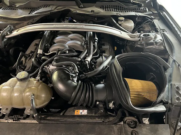 Rob's Performance & Repairs 7
